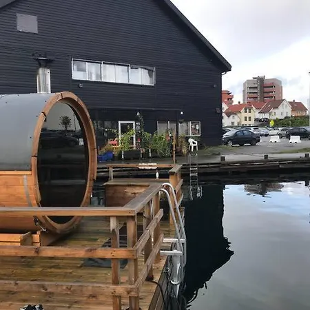 Leilighet Charming With Private Patio *