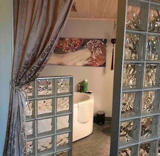 Charming With Private Patio