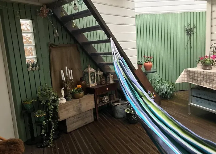 דירה Charming With Private Patio *