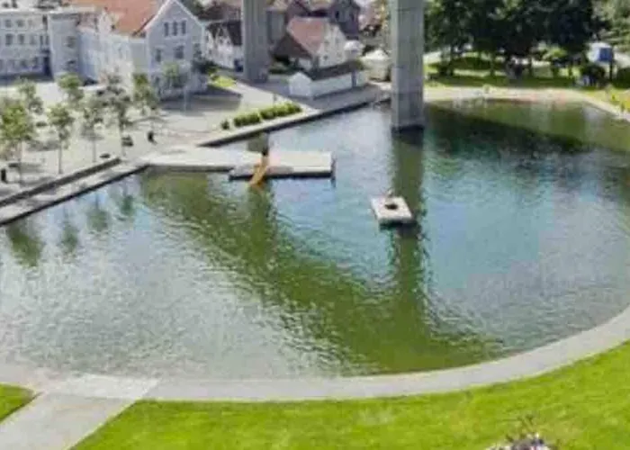 Charming With Private Patio Stavanger